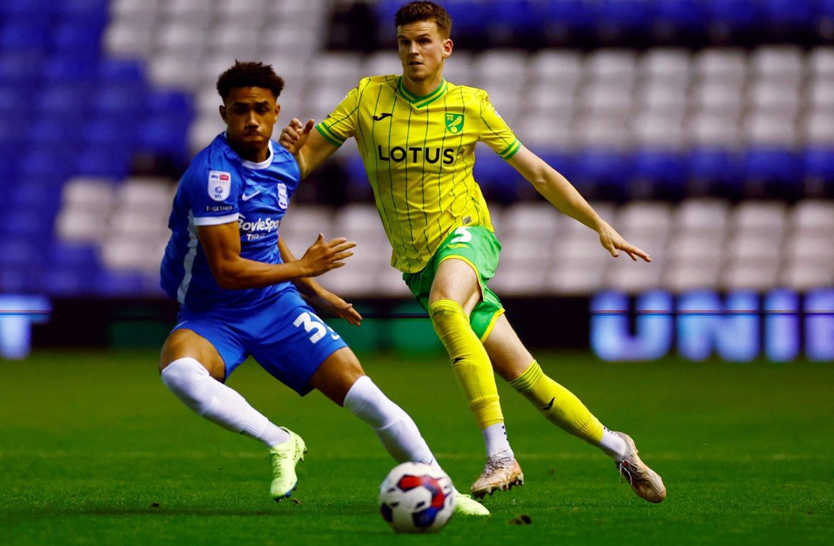 Leeds still in talks to sign George Hall