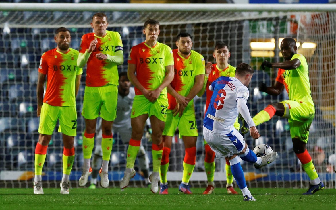 Rangers eye Blackburn midfielder Rothwell