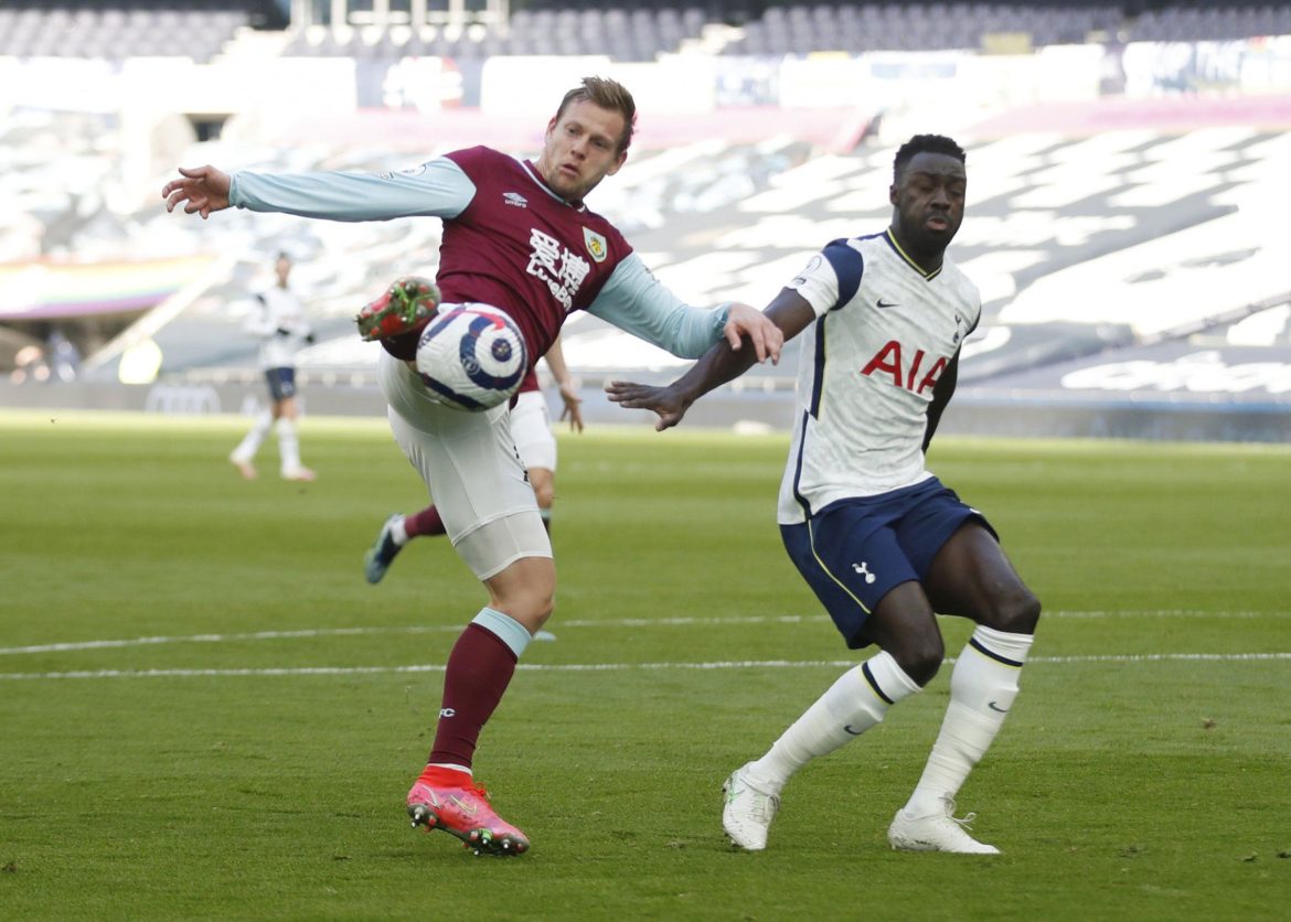 Sky Sports reporter tells Tottenham to sell Davinson Sanchez